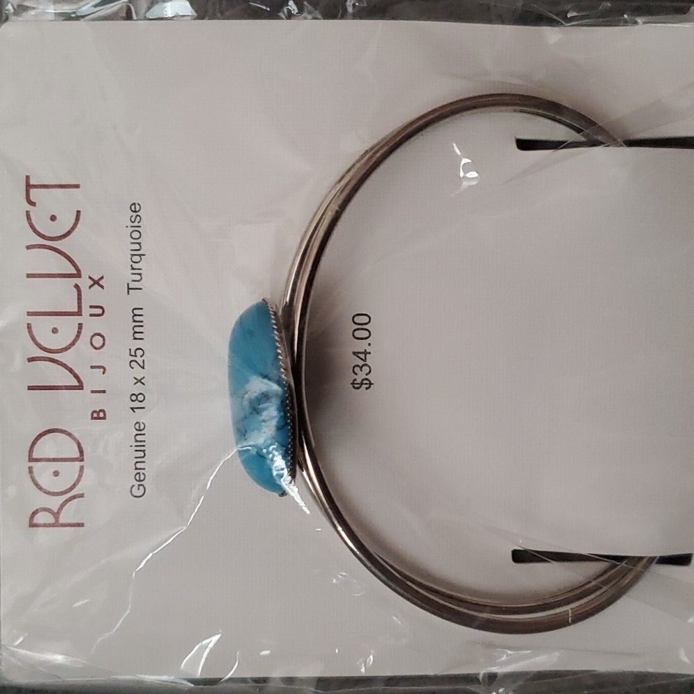 NWT Red Velvet Bijoux TURQUOISE CENTER BRACELET
